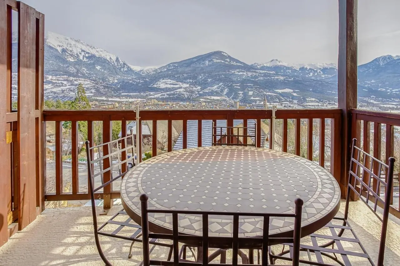 Les Fauvettes - Appartement Vue Imprenable Sur Montagne Embrun France